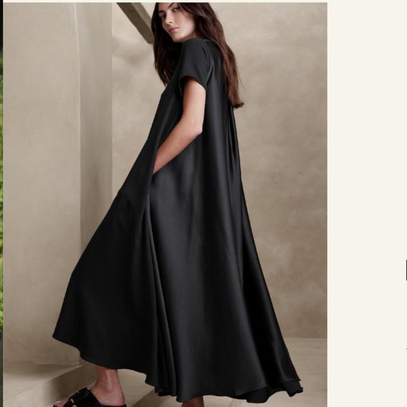 Banana Republic AURELIA MAXI DRESS Extra Small XS Black Pocket Crepe elegant - Picture 1 of 17